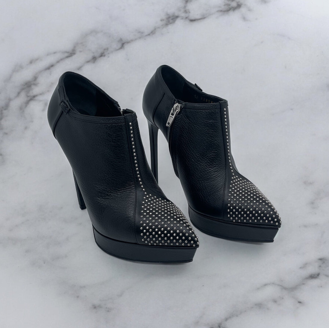 Saint Laurent Bottines avec clous 37,5 - Les Folies d&