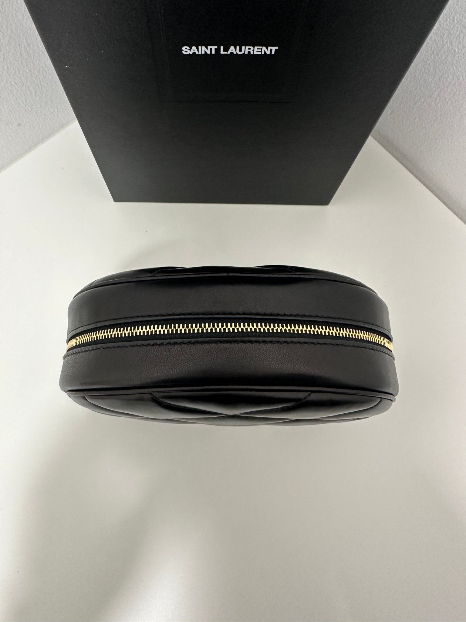 Saint Laurent - Trousse de toilette - Les Folies d&