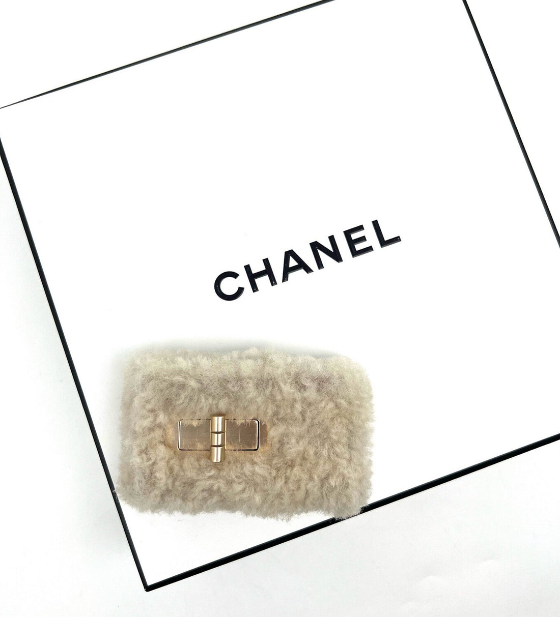 Chanel - Manchette 2.55 - Les Folies d&