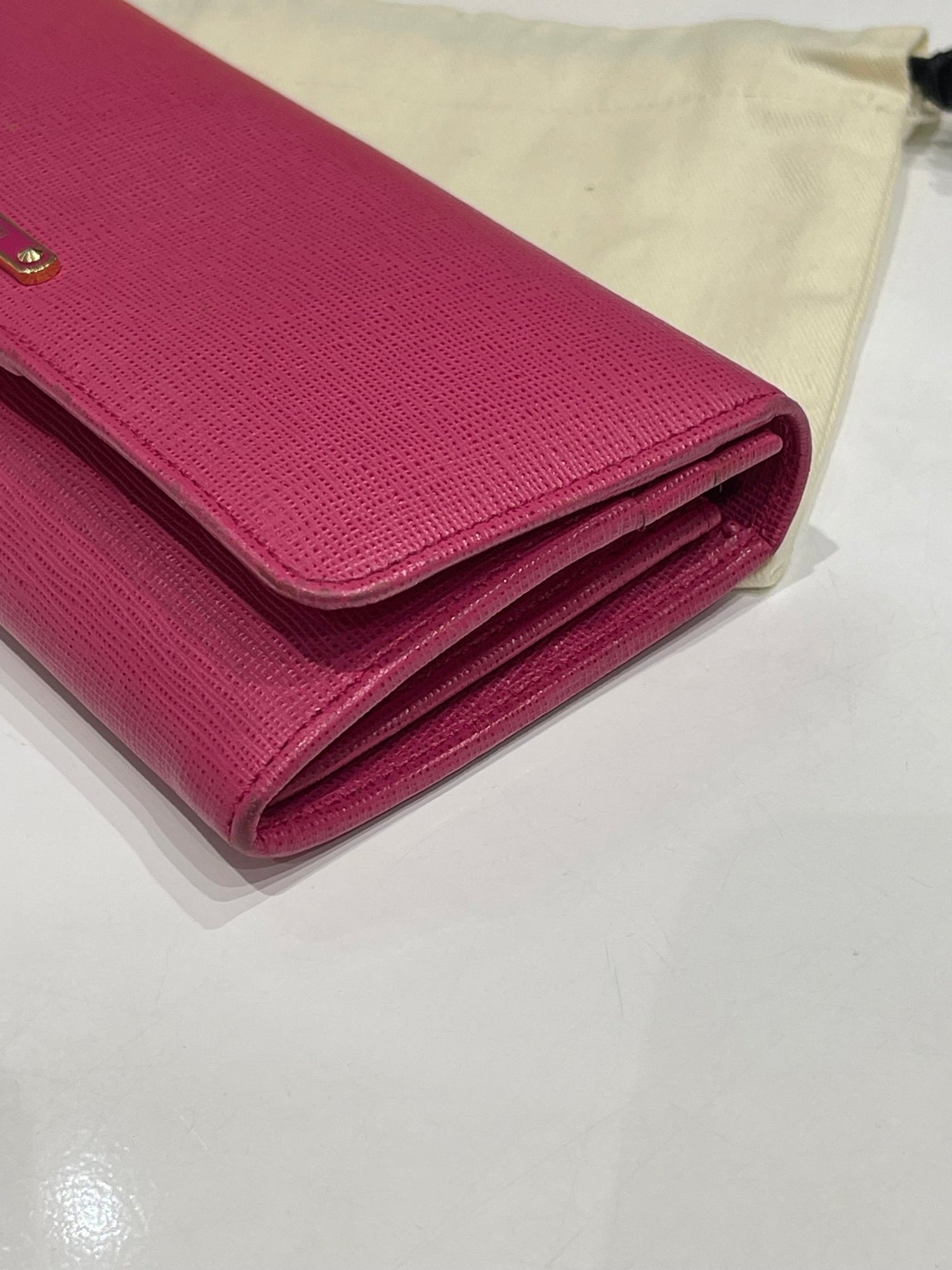 Fendi - Portefeuille compagnon rose fuchsia - Les Folies d&