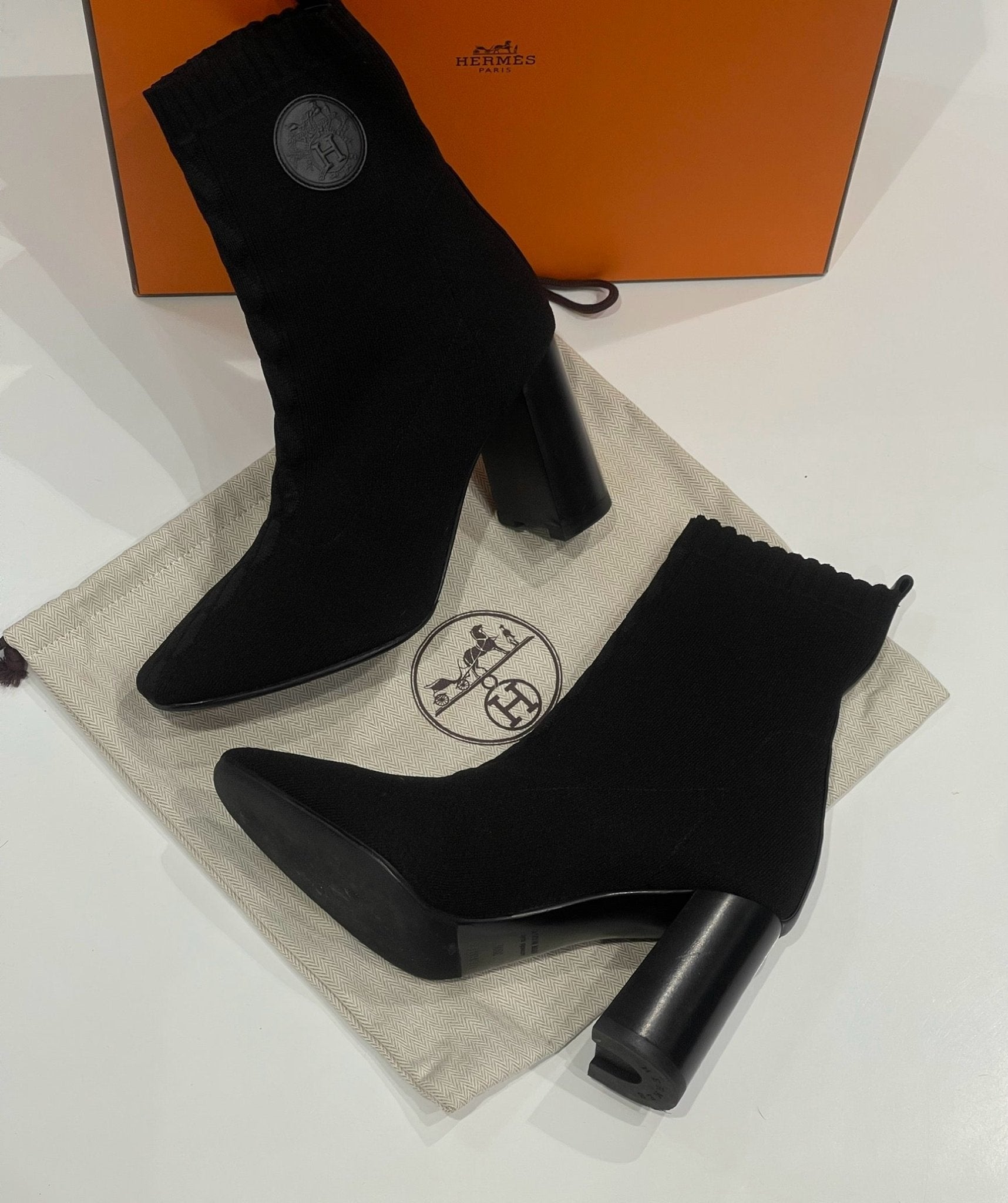 Hermes Black H ankle boots T39.5