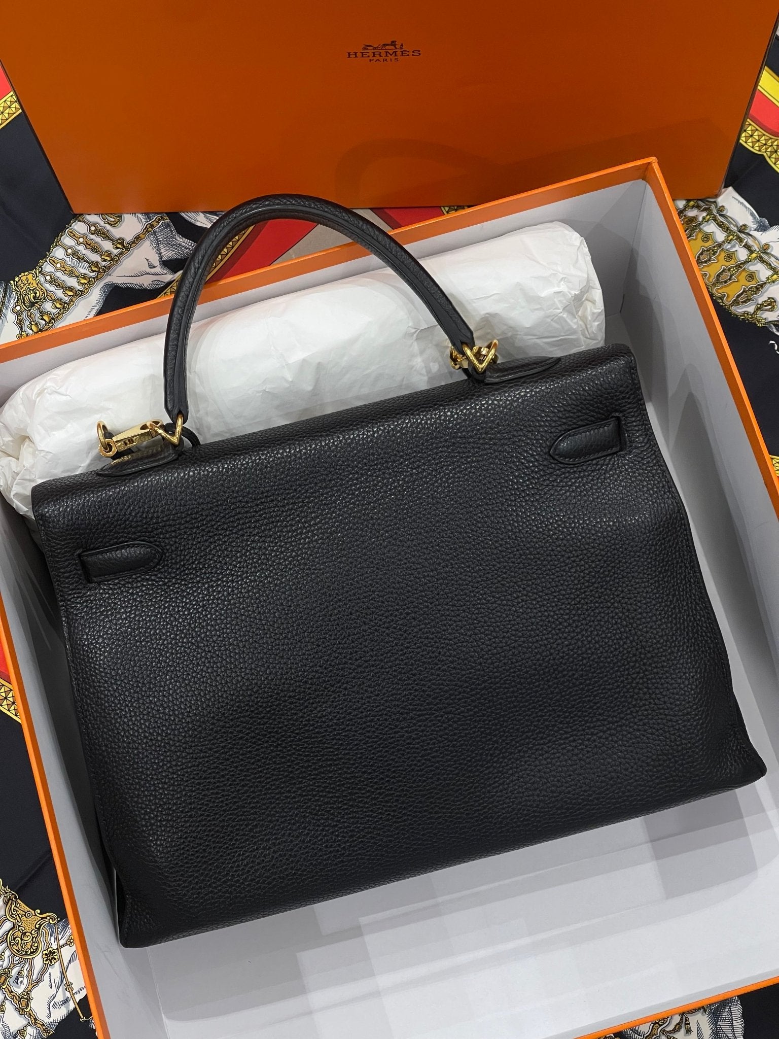 Hermès - Sac Kelly 35 retourné noir - Les Folies d&