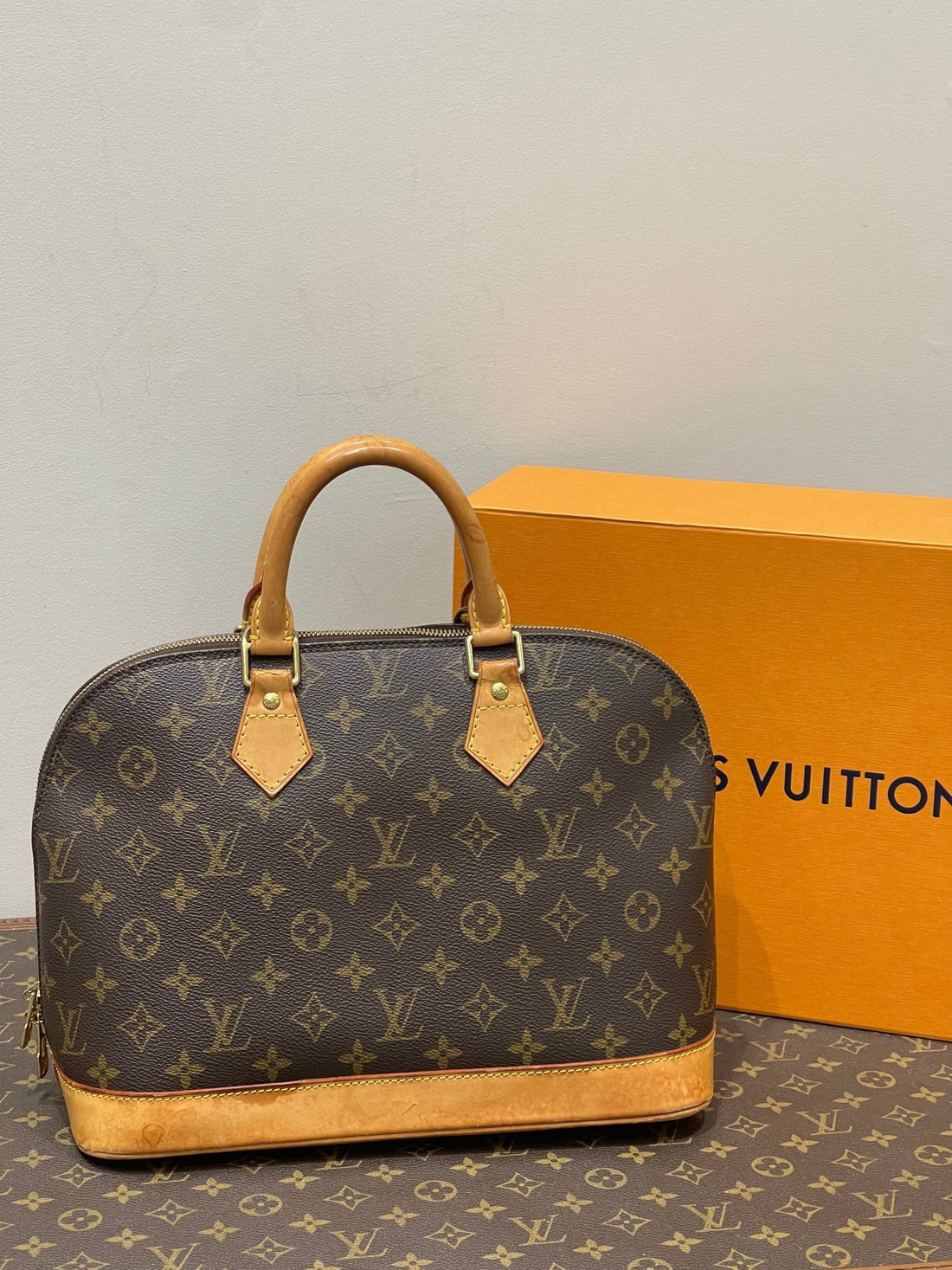 Louis Vuitton - Sac Alma PM monogramme - Les Folies d&