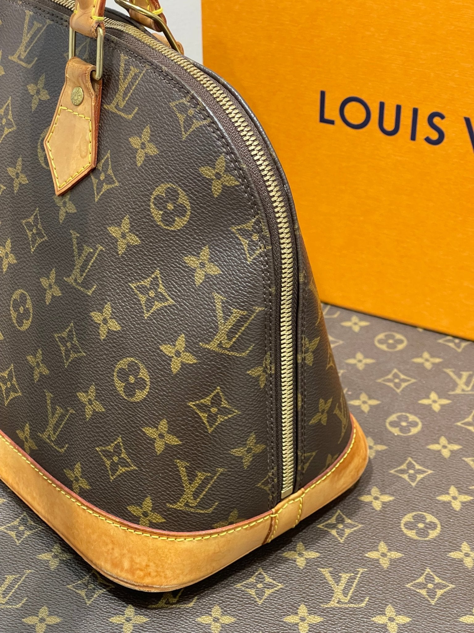 Louis Vuitton - Sac Alma PM monogramme - Les Folies d&