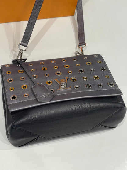 Louis Vuitton - Sac Eyelet Lockme II - Les Folies d&